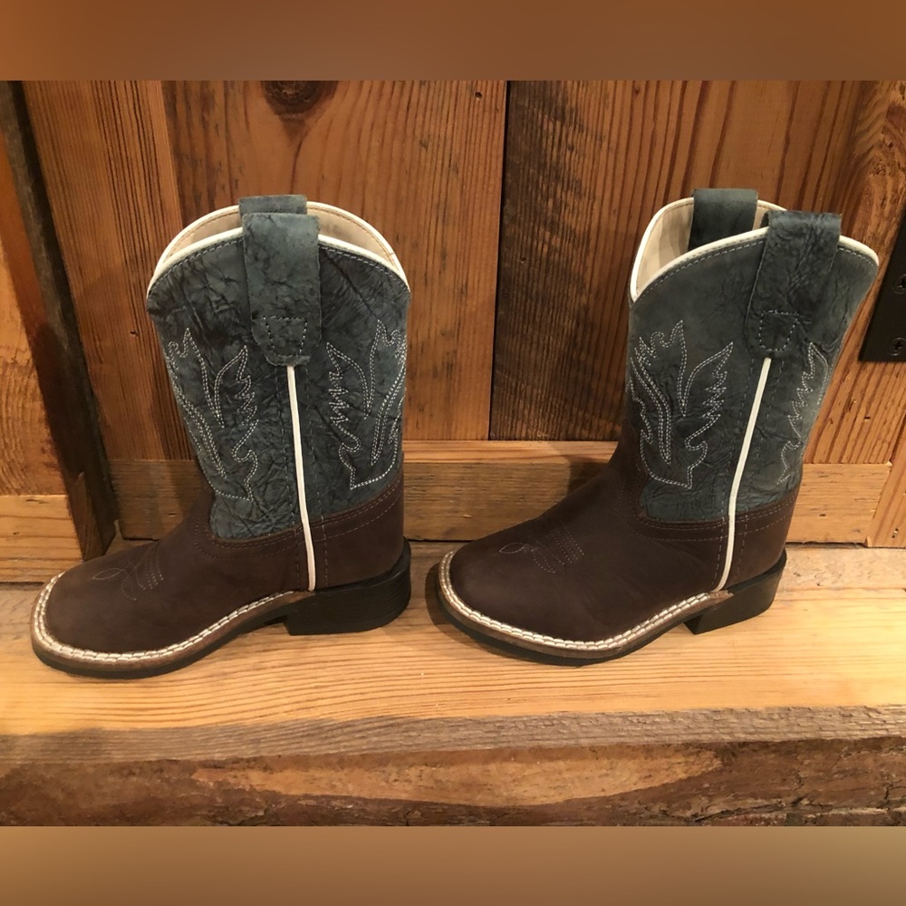 Old West boy’s cowboy boots. Western, country, rustic. Brown/blue like new - Picture 3 of 8